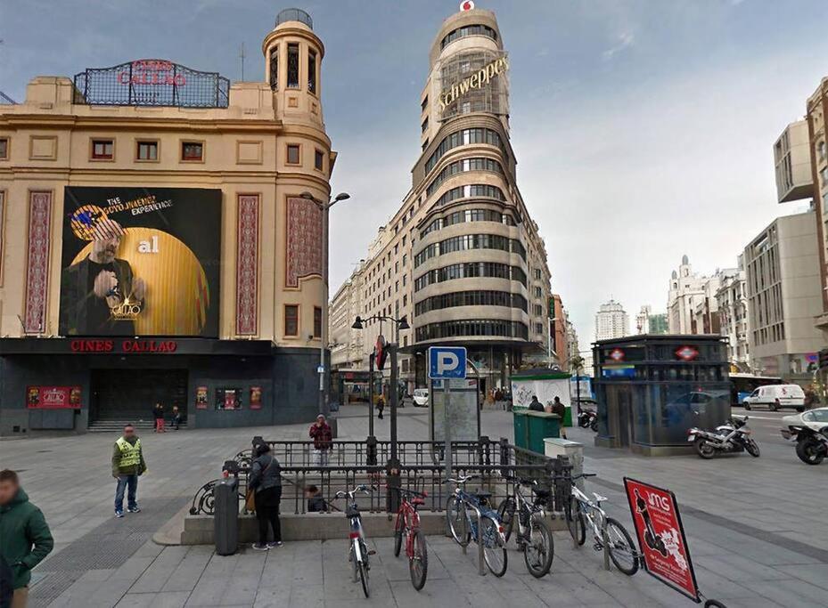 Apartments Plaza Callao Мадрид Экстерьер фото