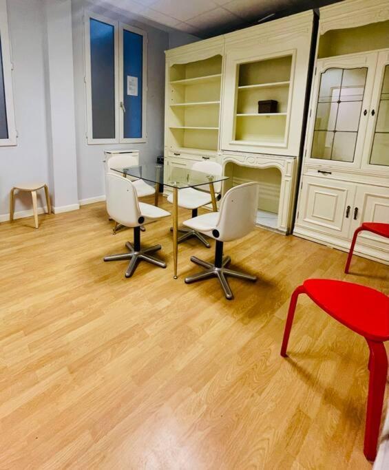 Apartments Plaza Callao Мадрид Экстерьер фото
