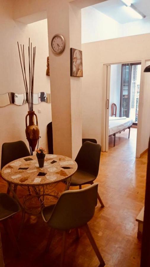 Apartments Plaza Callao Мадрид Экстерьер фото