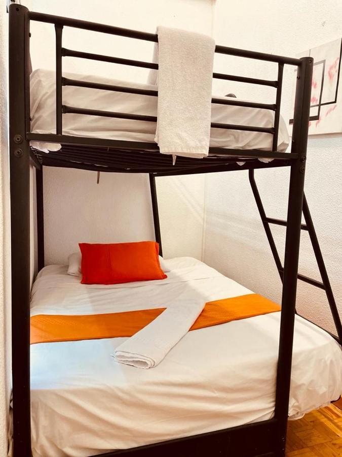 Apartments Plaza Callao Мадрид Экстерьер фото